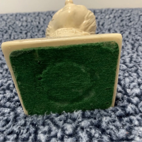 1971 R&W Berries Old Bowlers Never Die They Just Don't Score As Much Figurine - Picture 6 of 6